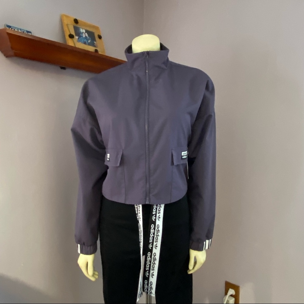 Adidas RYV Patch Pocket Crop Jacket - Picture 13 of 14